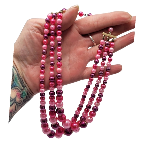 1950's Pink Faux Pearl Demiparure Set - Picture 6 of 7